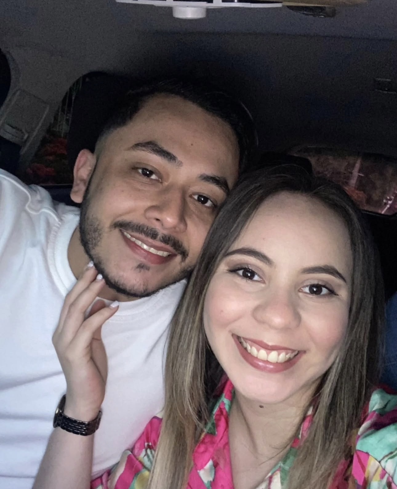 Fernando junto a su esposa